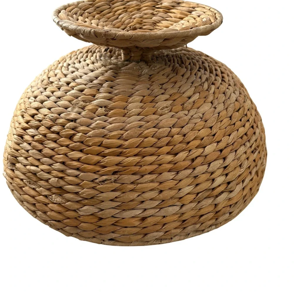 VTG Handwoven Woven Seagrass Pedestal Bowl Footed Fruit Basket Centerpiece Boho